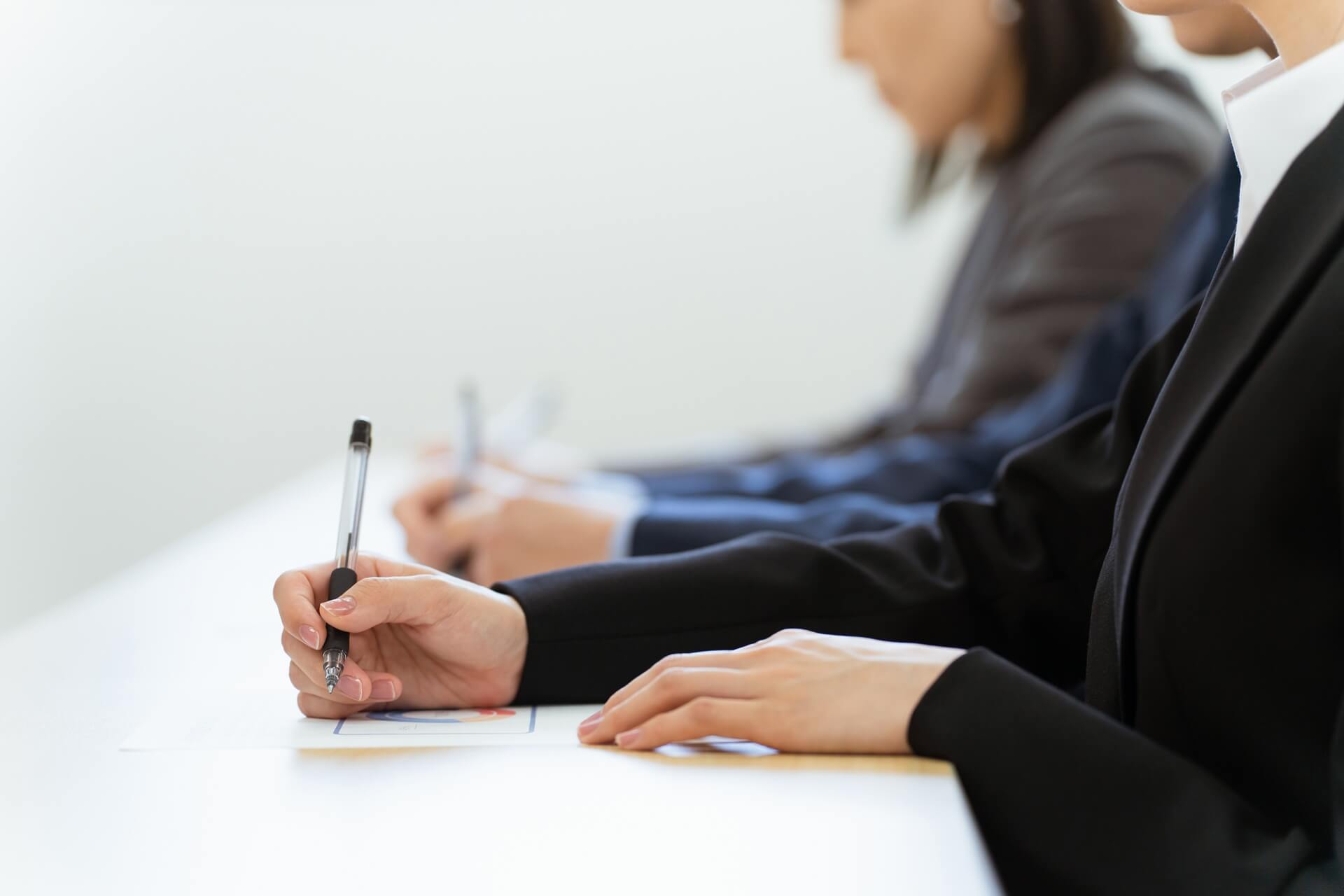 チームワークを最大化！効果的に社内コミュニケーション研修を活用する方法